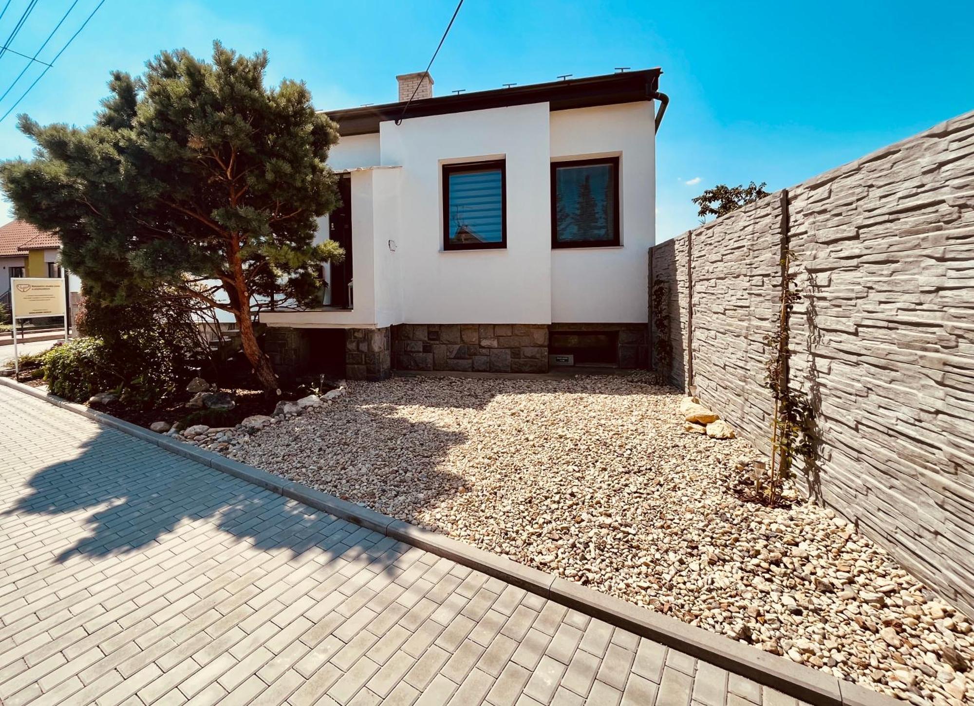 Relaxační studio VERA s UBYTOVÁNÍM Valtice Exterior foto