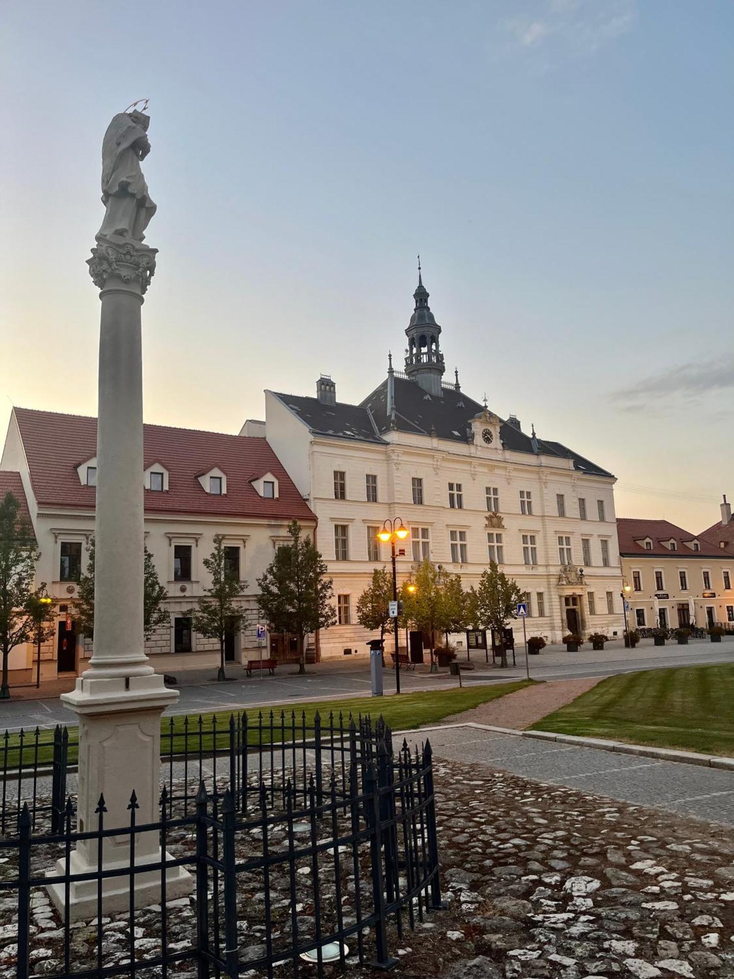 Relaxační studio VERA s UBYTOVÁNÍM Valtice Exterior foto